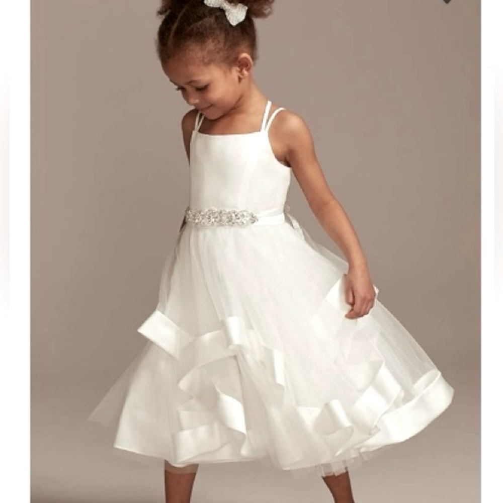 NWT - Flower Girl dress David’s Bridal, satin hem double strap size 8
